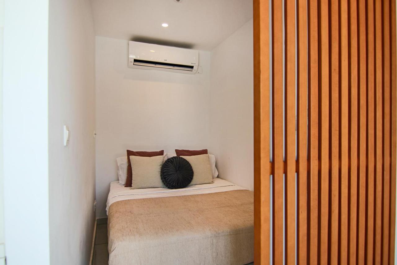 Phaedrus Living - Seaside Luxury Flat Harbour 108 Apartment Paphos Exterior photo